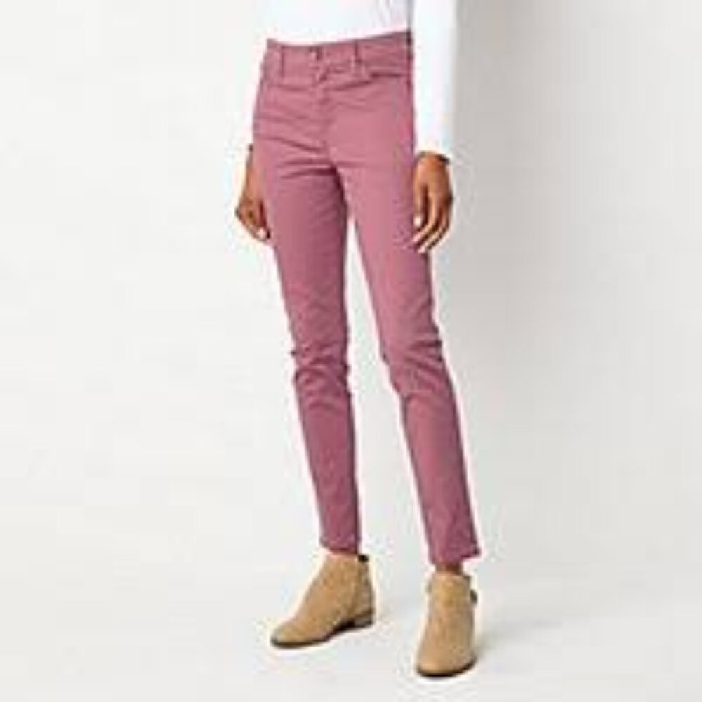St Johns Bay Secretly Slender Skinny Leg Pants in Wood Rose New With Tags Size 8
